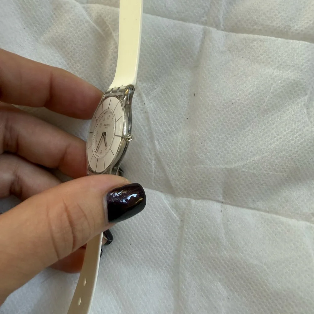 Swatch Ultra Thin Watch - Picture 6 of 6